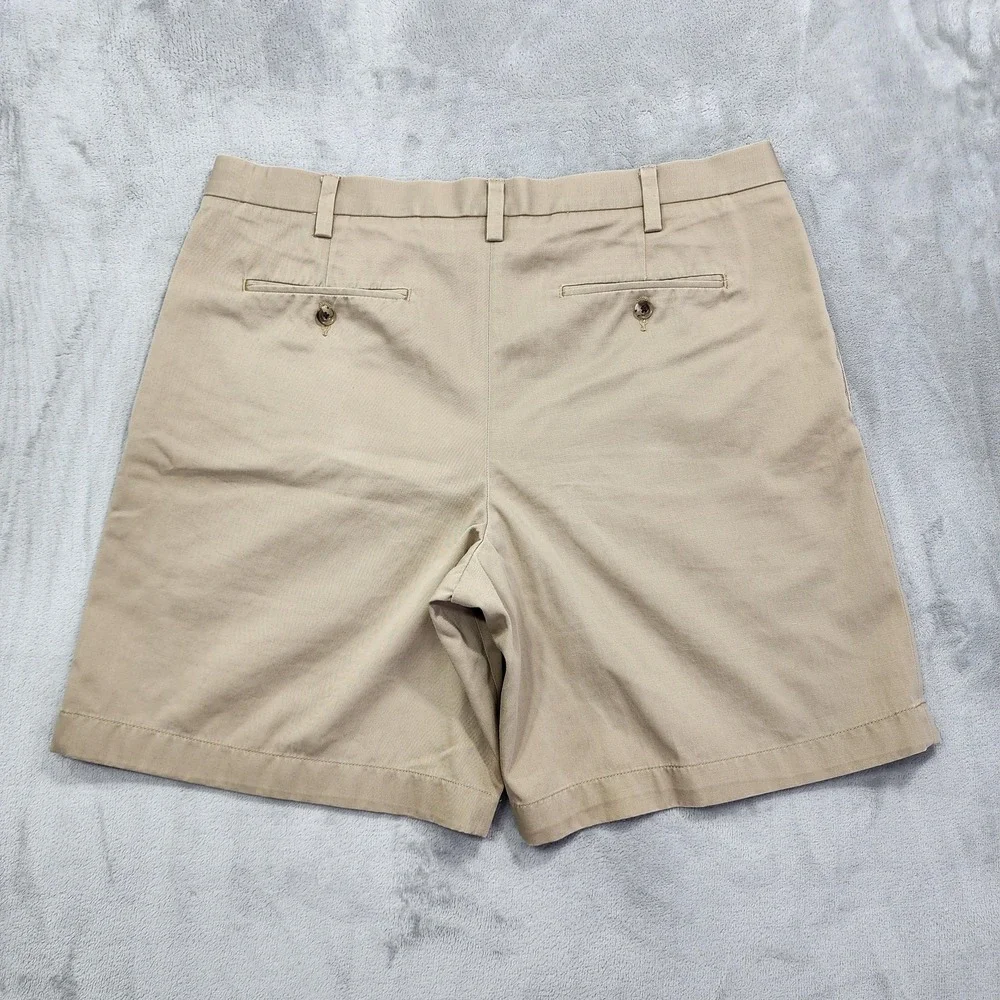 Vintage Eddie Bauer Shorts Mens 38‎ Beige Wrinkle Resistant Pleated Chino Preppy